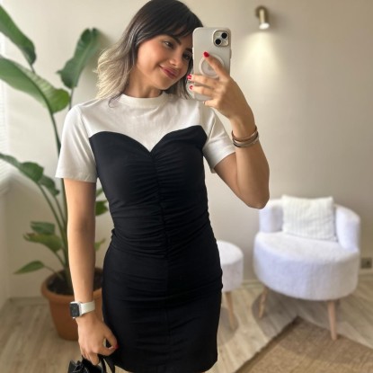 TİŞÖRT DETAYLI ÖPÜCÜK YAKA ELBİSE